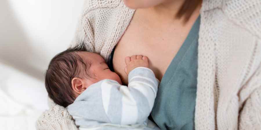 生後1ヶ月 赤ちゃんの授乳間隔と母乳量は 母乳が足りないサイン まなべび